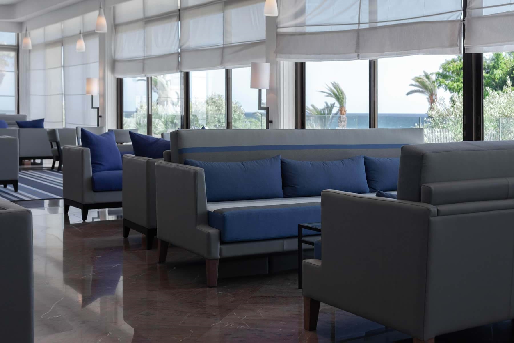 Almyra 4
