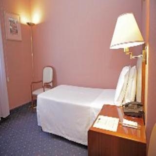 Bristol Hotel 5