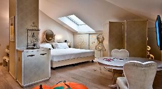 Chateau Monfort 3