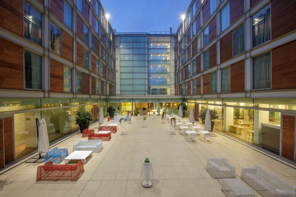 DoubleTree by Hilton Milan 4