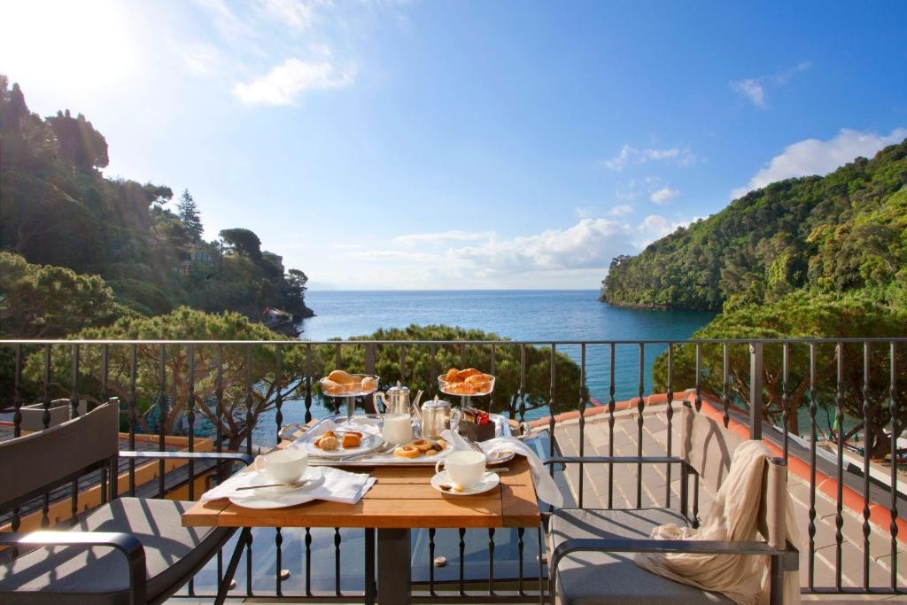 Eight Hotel Paraggi 2