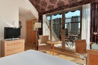 Hilton Milan 4