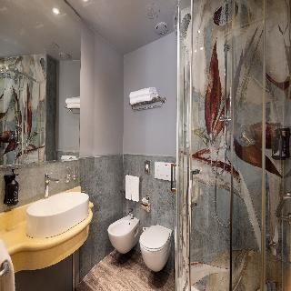 Holiday Inn Milan Garibaldi Station 2