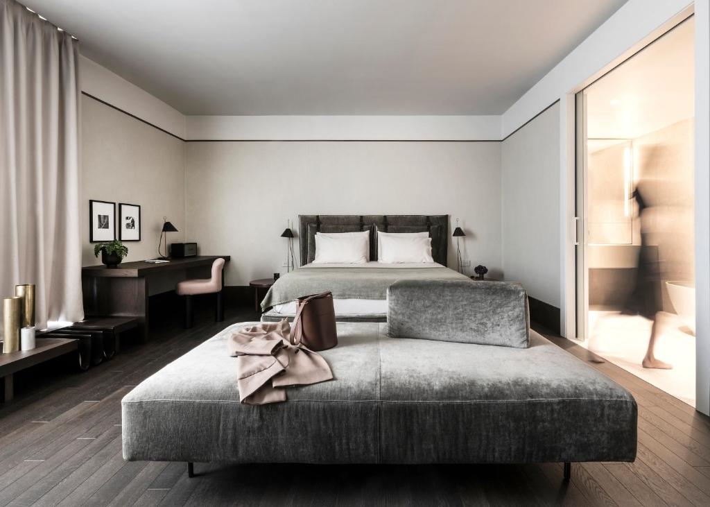 Litta Palace 5