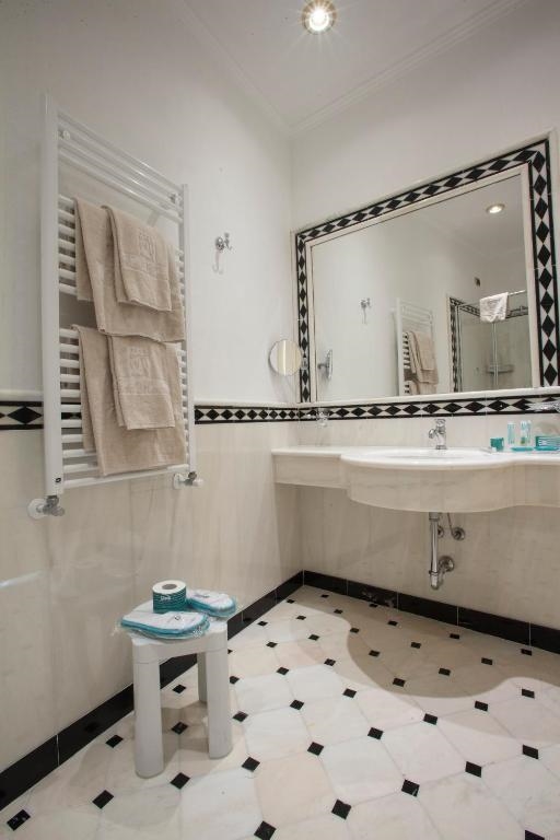 Marconi Hotel 5