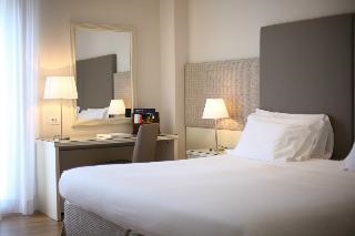 National Hotel 4