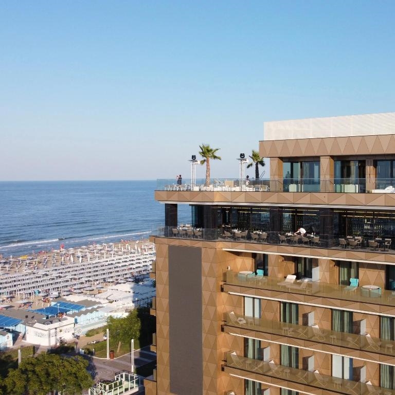 Promenade Luxury Wellness Hotel 3