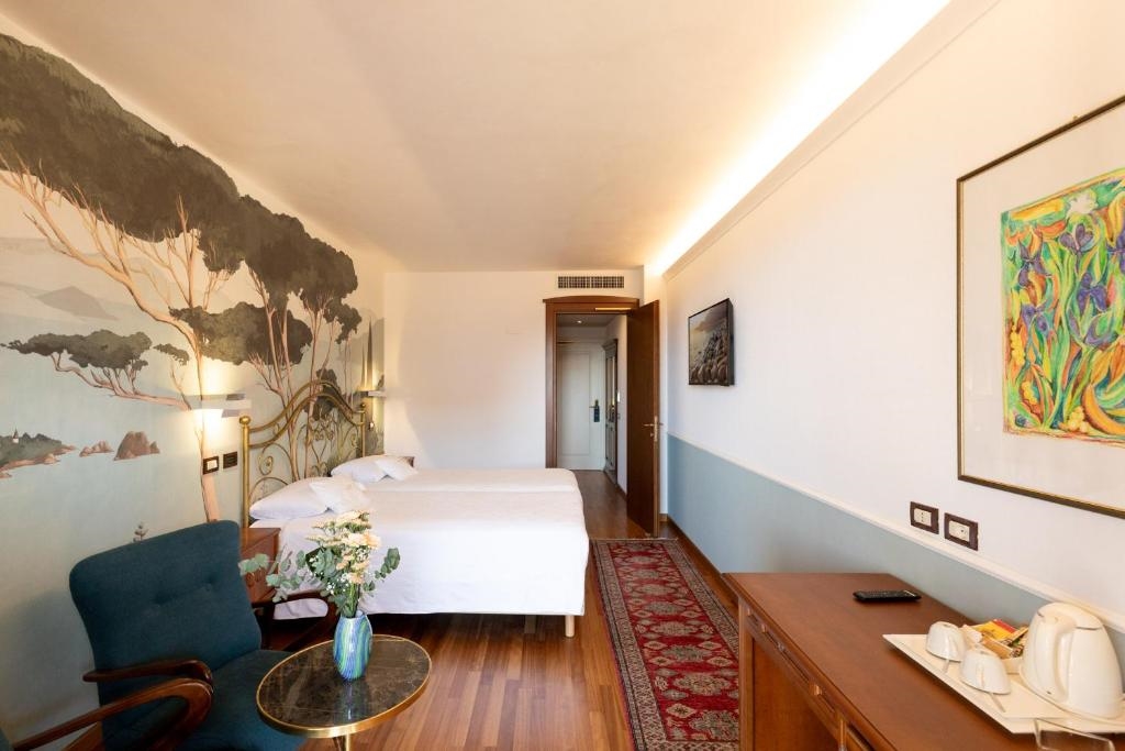 Villa Madrina Lovely and Dynamic Hotel 3