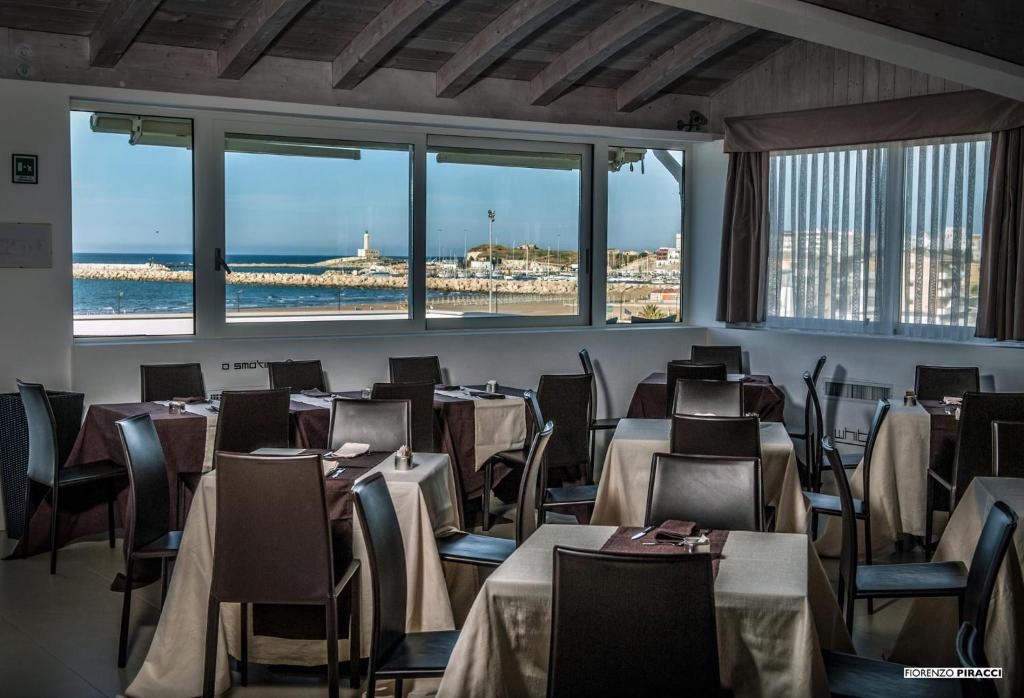 White Hotel Vieste 2