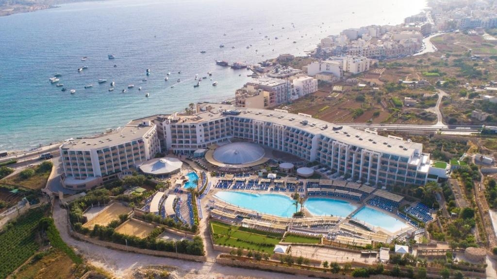 db Seabank Resort + Spa – All Inclusive