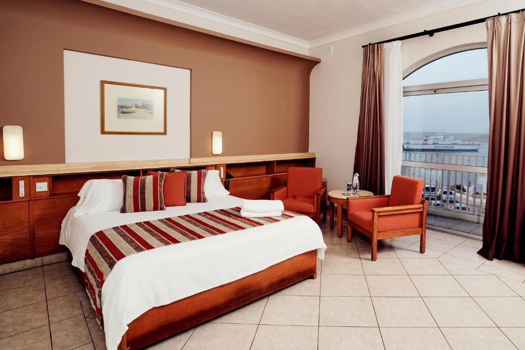 Paradise Bay Resort 4