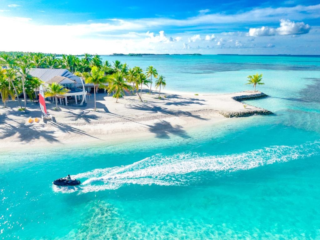 RAHAA RESORT 5