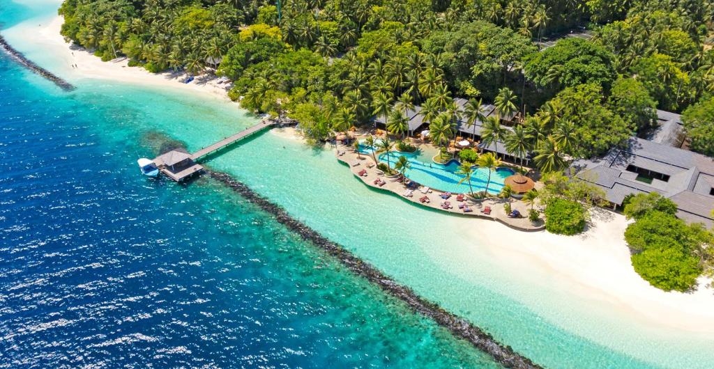 ROYAL ISLAND