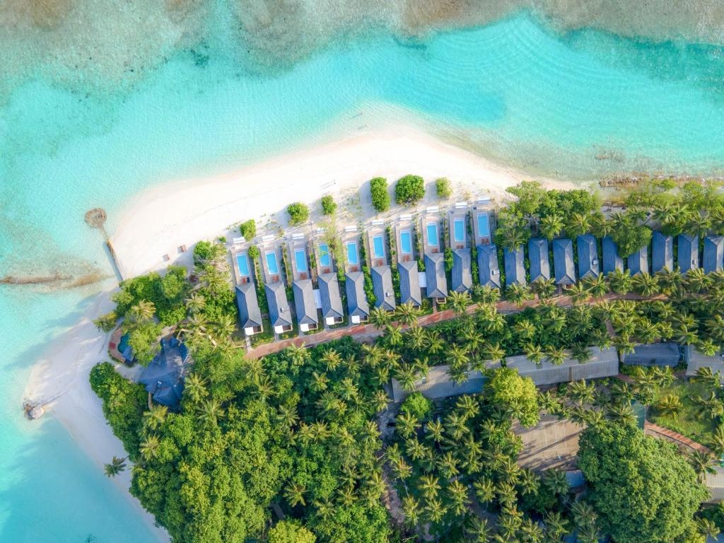 ROYAL ISLAND 3