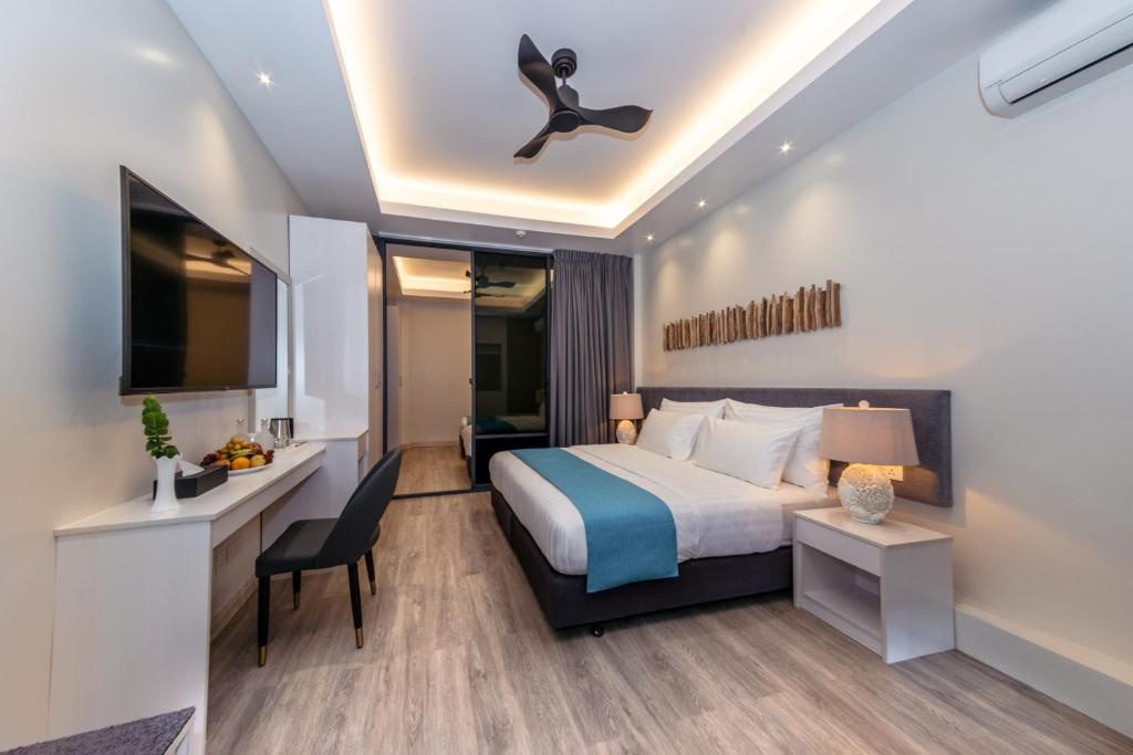 SKY BEACH MALDIVES 3