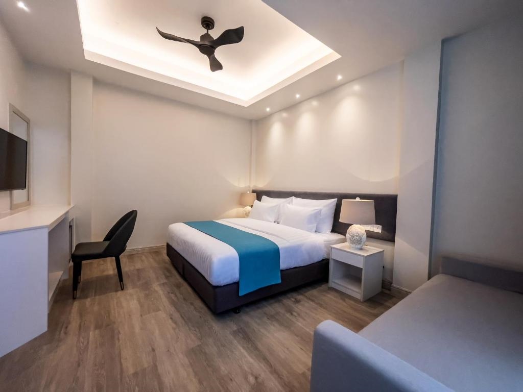 SKY BEACH MALDIVES 4