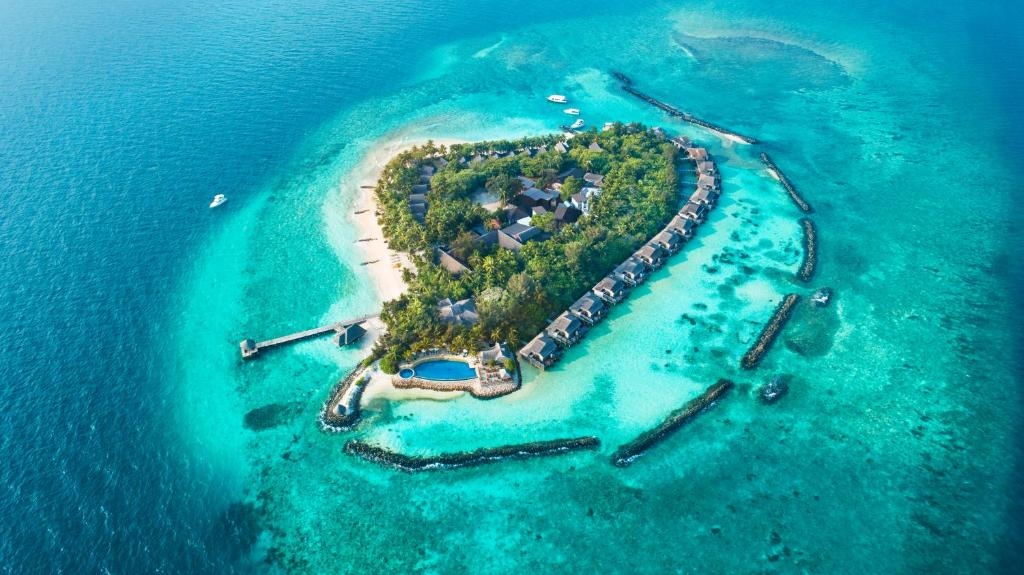 TAJ CORAL REEF RESORT & SPA 2