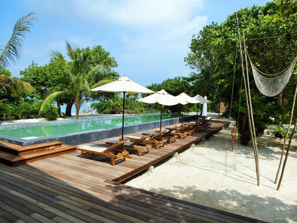 THE BAREFOOT ECO HOTEL & VILLAS 3