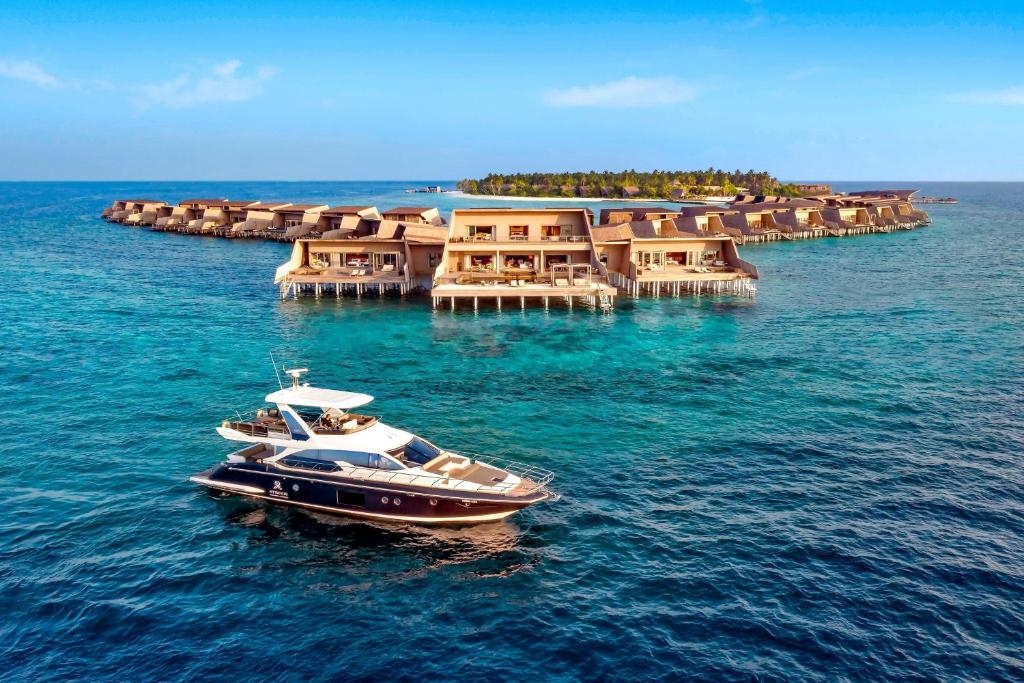 THE ST. REGIS MALDIVES 2