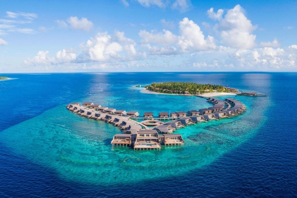 THE ST. REGIS MALDIVES 3