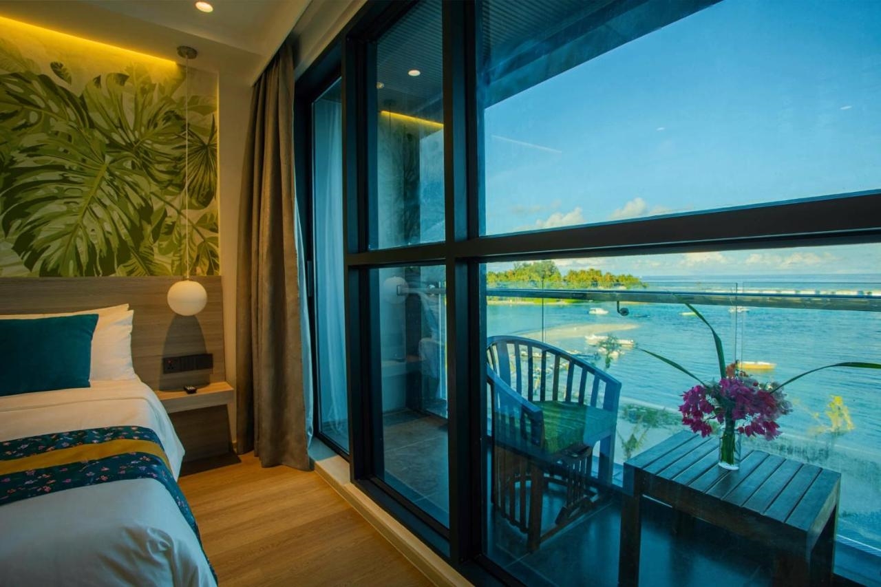 BEACH HOTEL GURAIDHOO 4