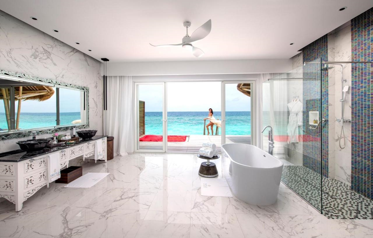 EMERALD MALDIVES RESORT & SPA 4