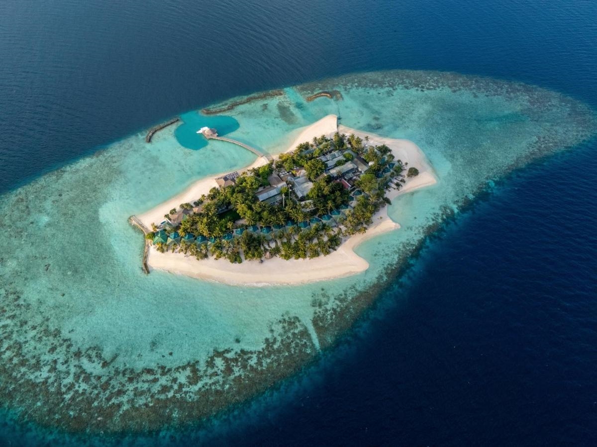 ERI MALDIVES (EX. ERIYADU ISLAND RESORT)