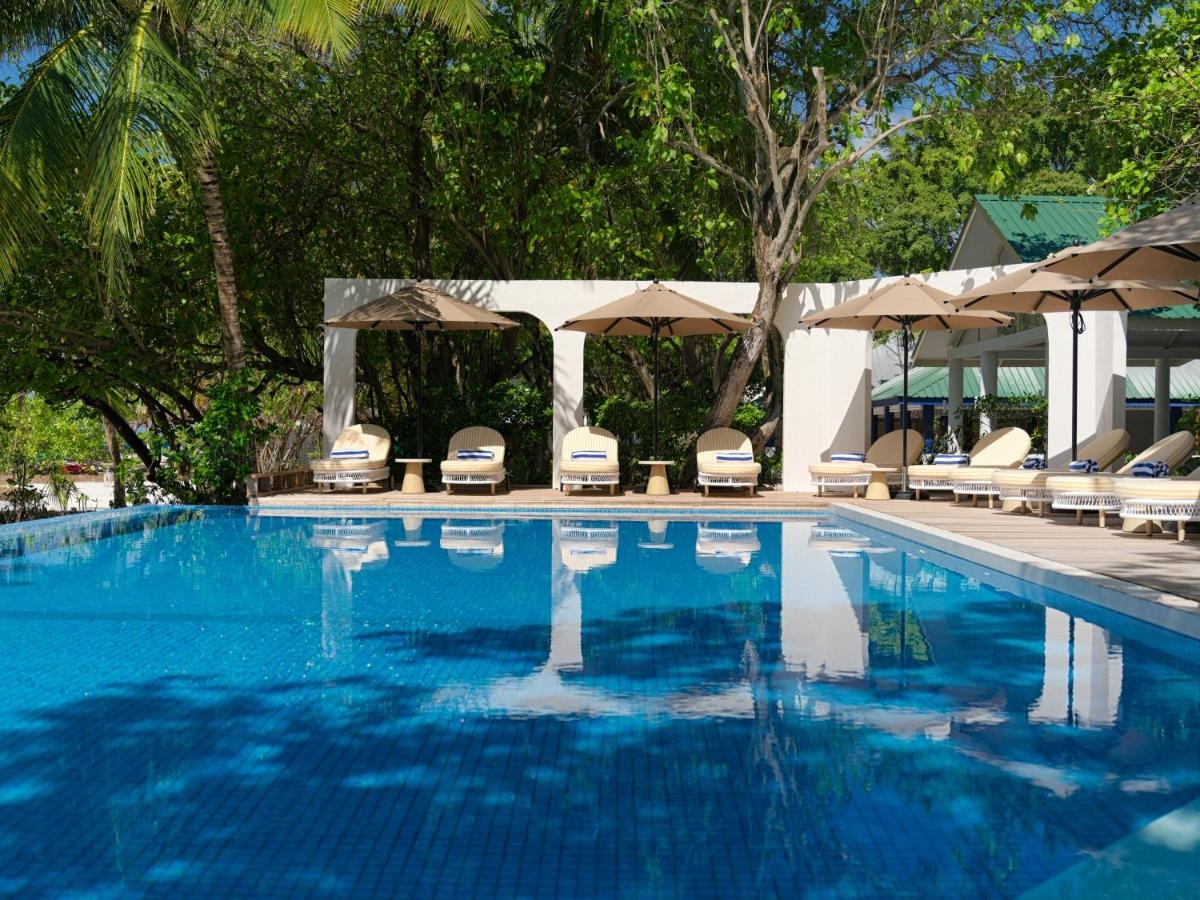 ERI MALDIVES (EX. ERIYADU ISLAND RESORT) 2