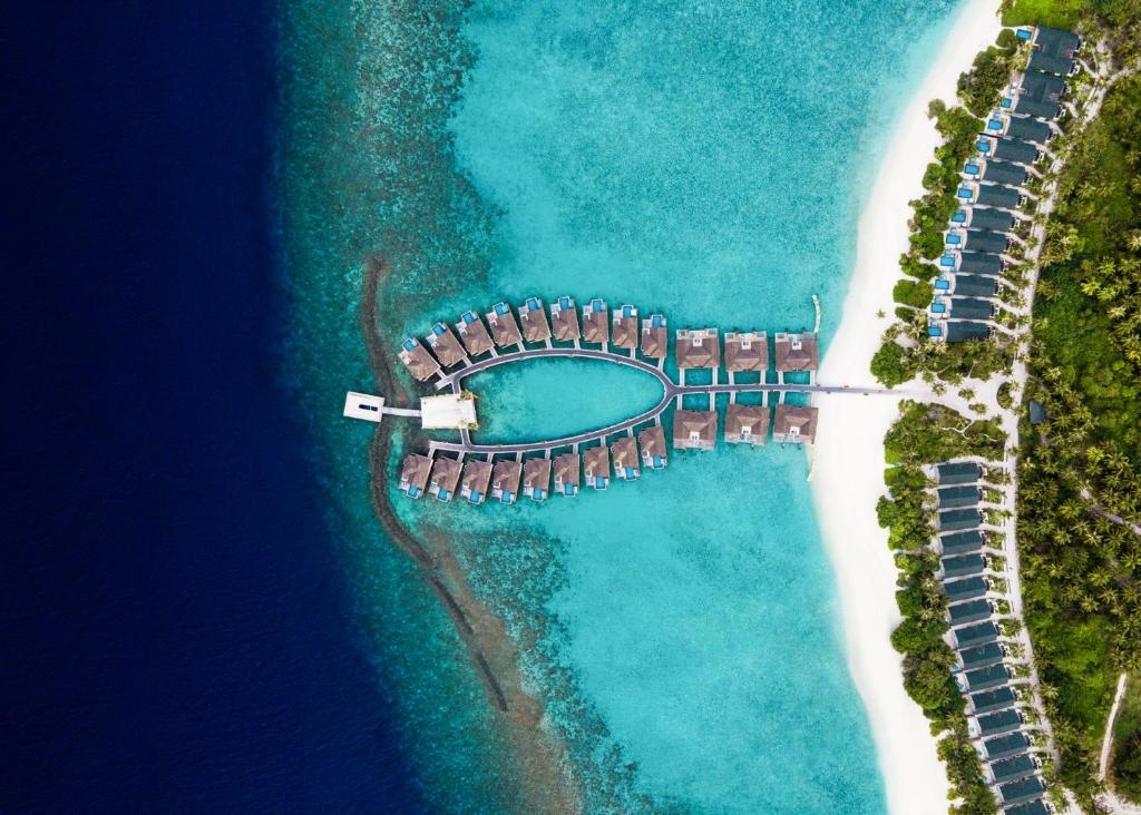 FURAVERI ISLAND RESORT