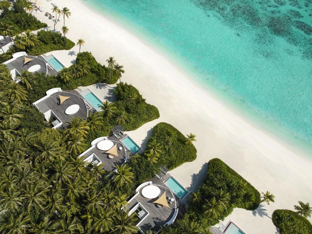 JUMEIRAH OLHAHALI ISLAND 2