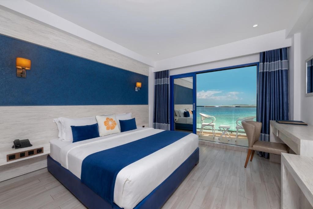KAANI PALM BEACH 5