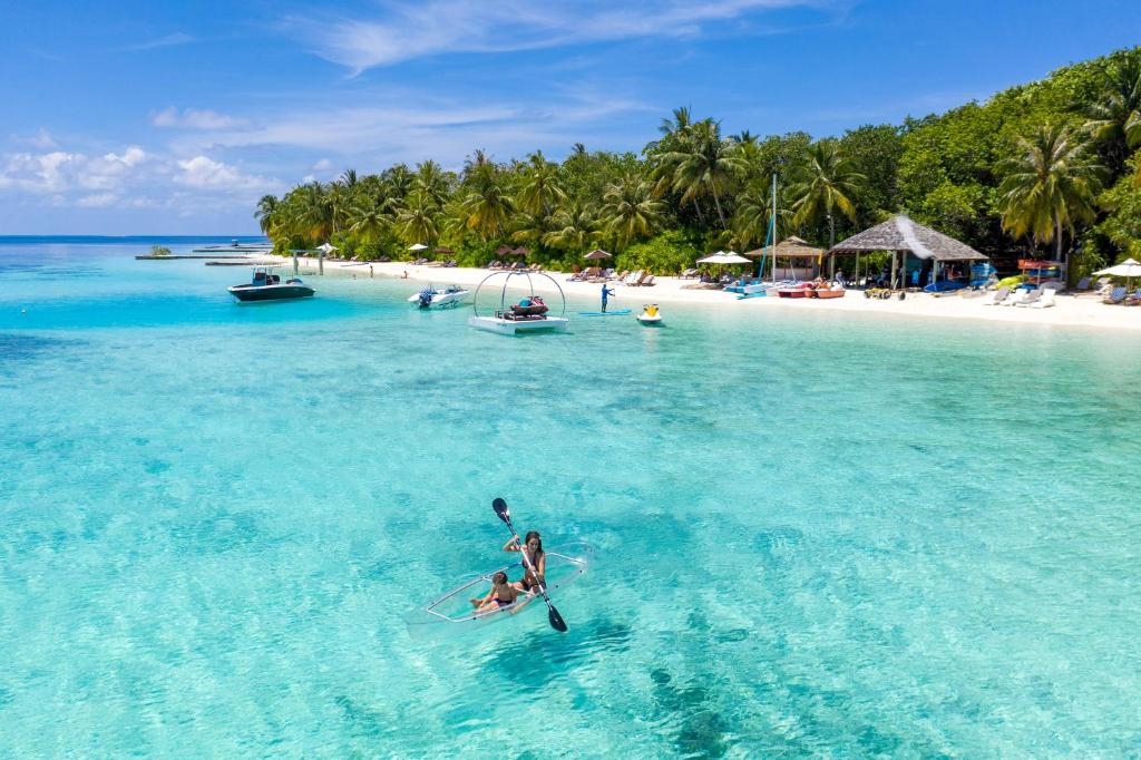 LILY BEACH RESORT & SPA AT HUVAHENDHOO 5