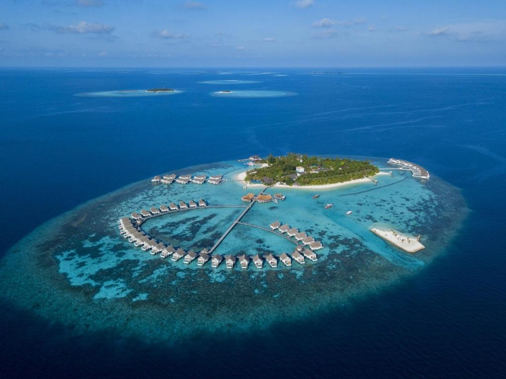MACHCHAFUSHI ISLAND RESORT & SPA, THE CENTARA COLLECTION 3