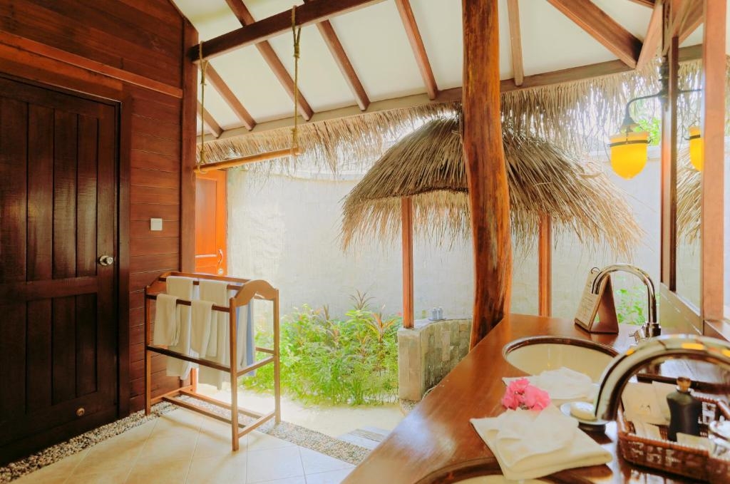 MEDHUFUSHI ISLAND RESORT 5