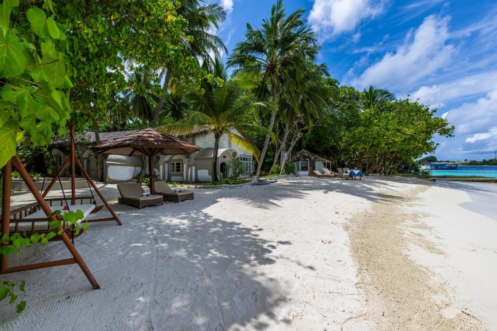 Nika Island 3
