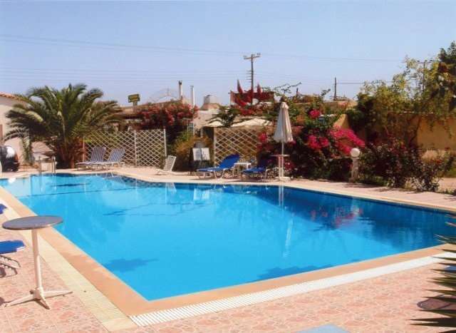 VIOLETTA HOTEL 2