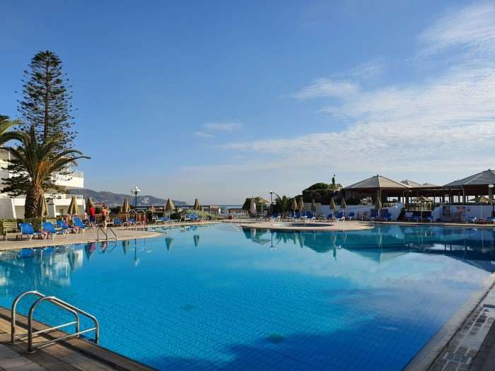 APOLLONIA BEACH RESORT & SPA 5