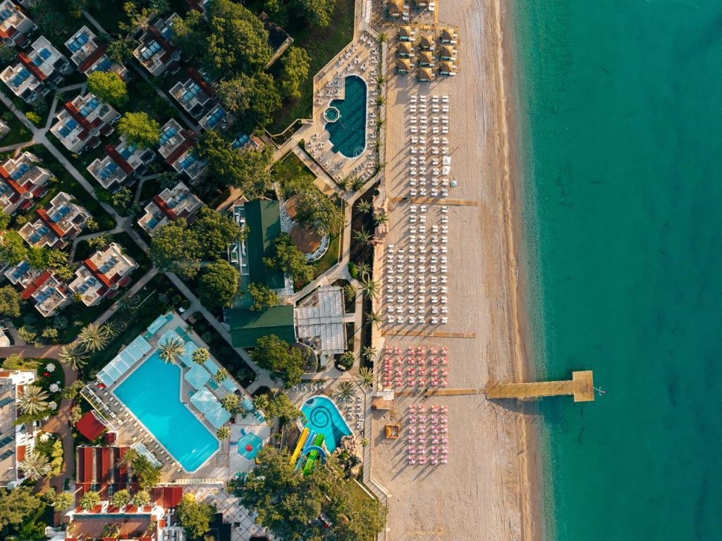 Pirates Beach Club 2
