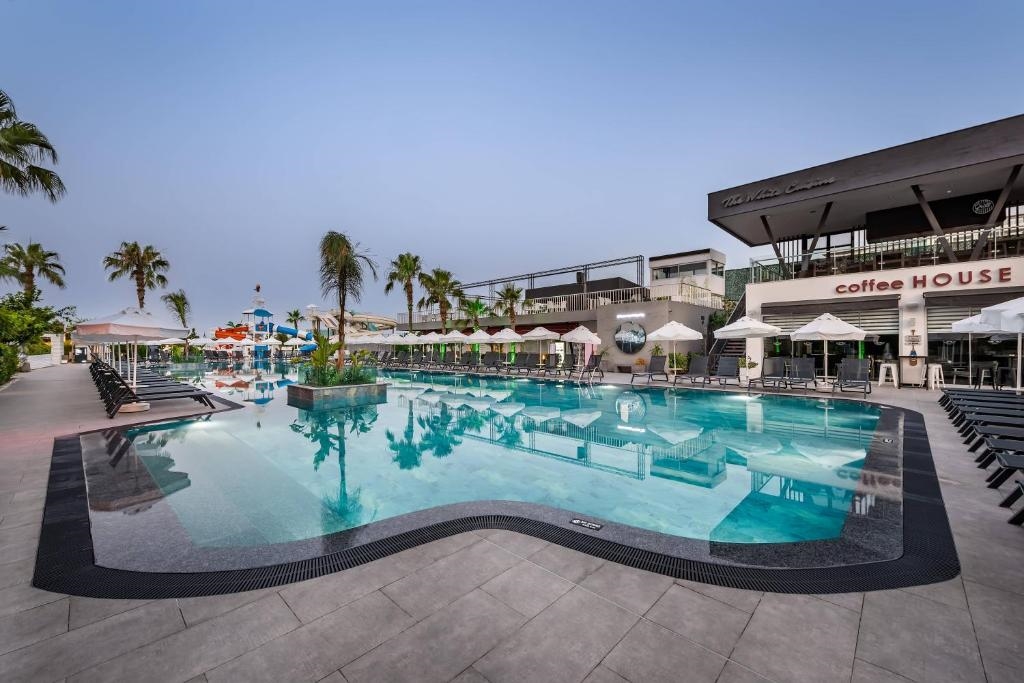 White City Resort Hotel 2