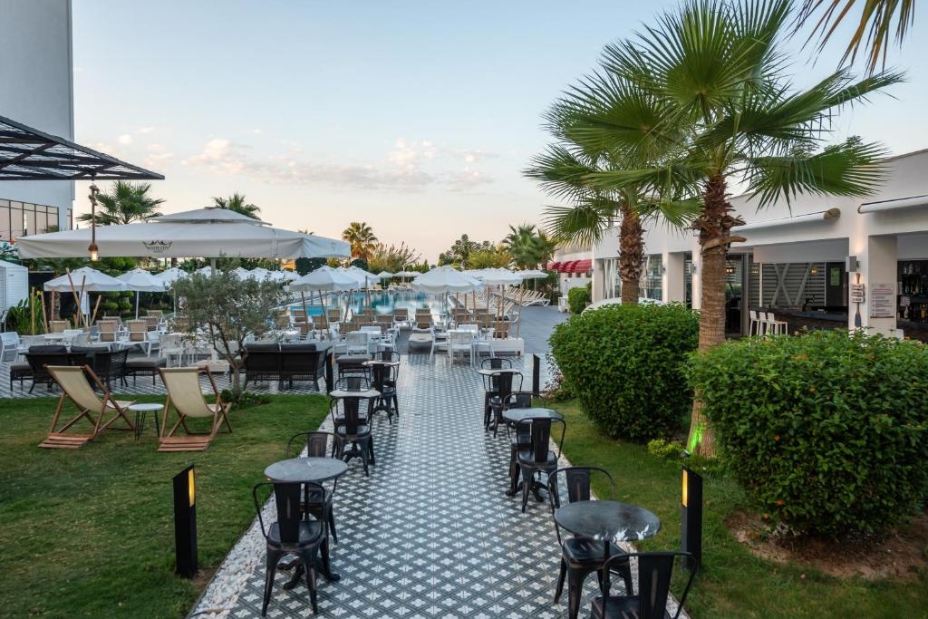 White City Resort Hotel 4