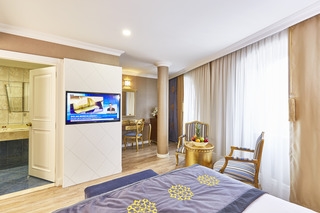 Seres Hotel 4