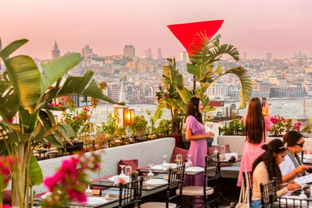 Seres Hotel 4
