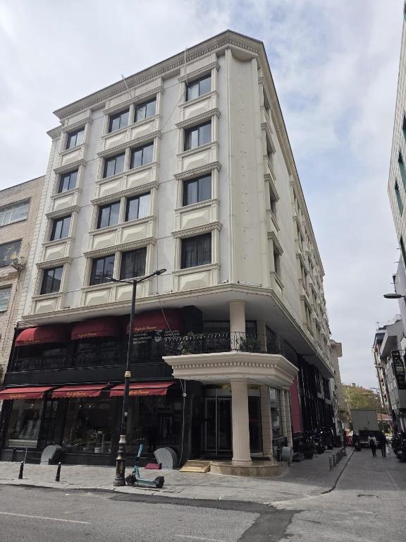 The Parma Hotel Downtown