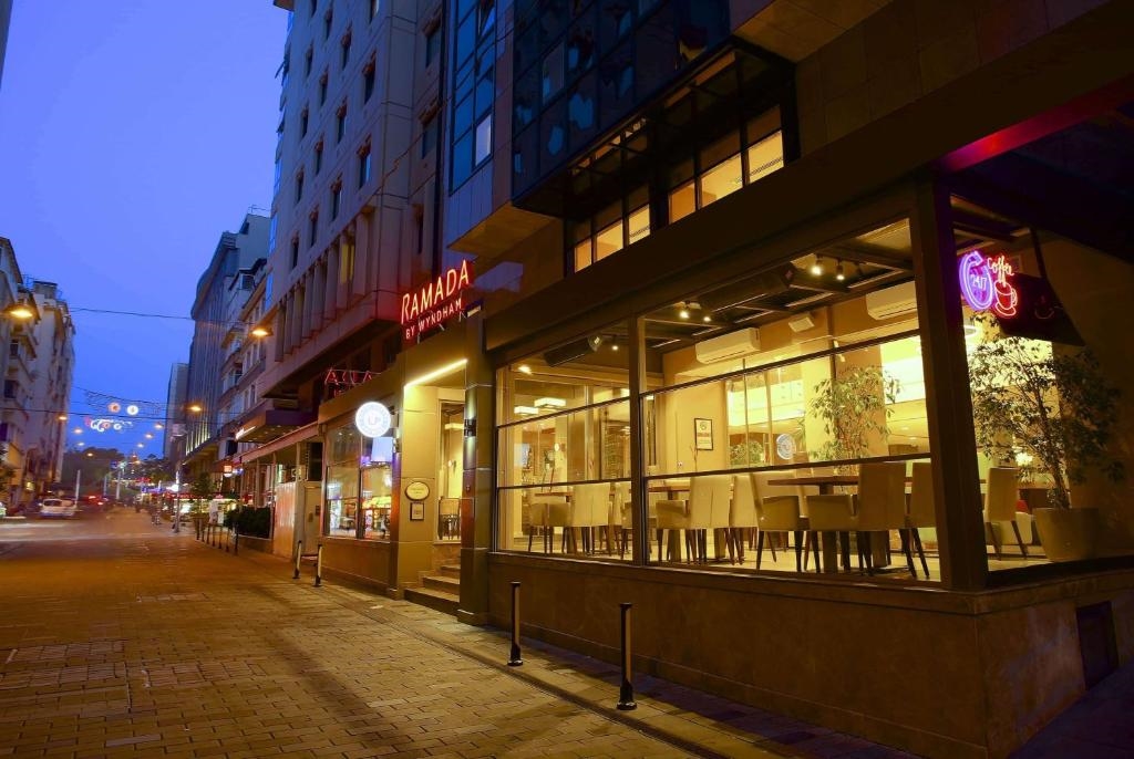 Ramada Istanbul Taksim 3