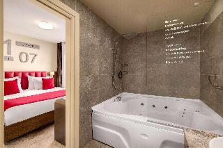 Ramada by Wyndham Istanbul Pera 4