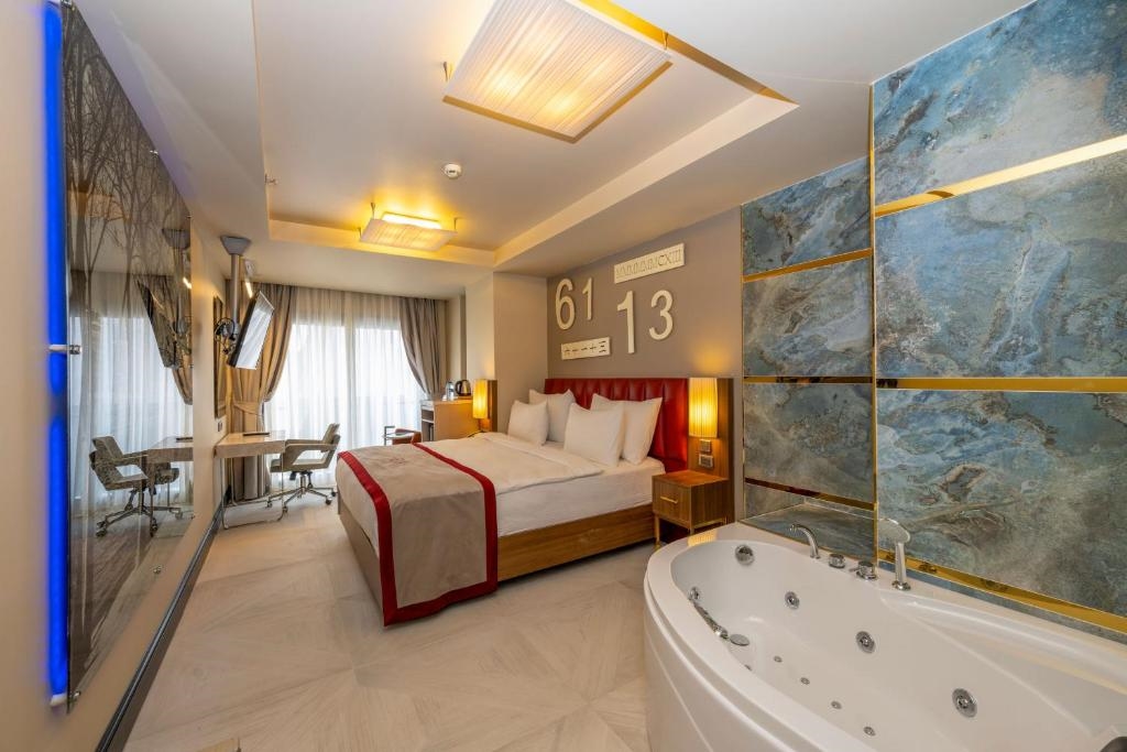 Ramada by Wyndham Istanbul Pera 5