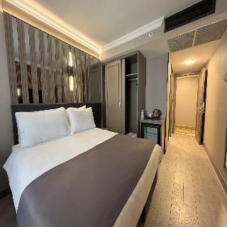 Aven Hotel 5