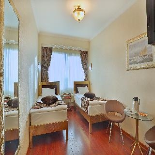 Grand Madrid Hotel 2