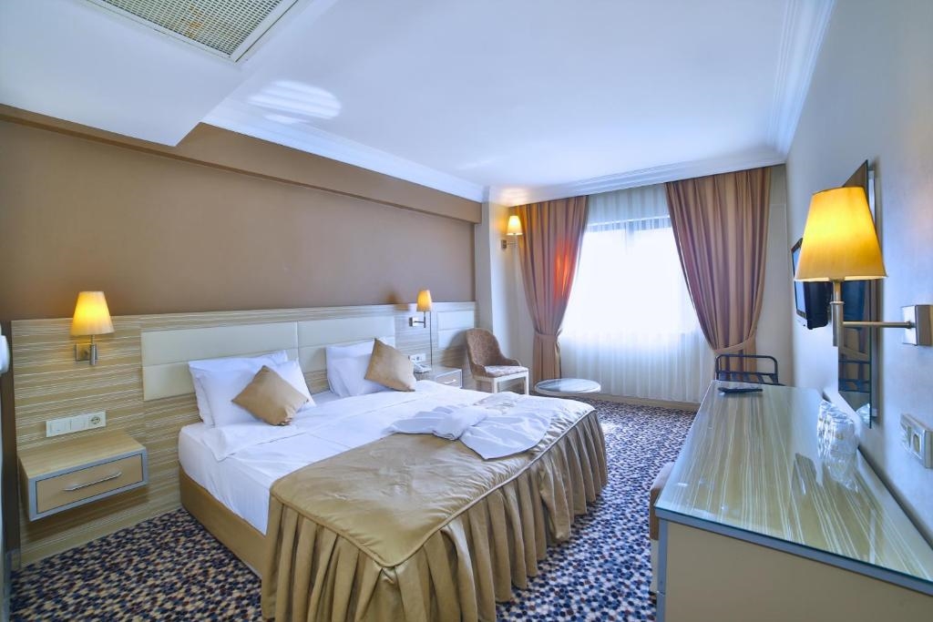 Grand Emin Hotel