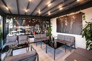 Skalion Hotel